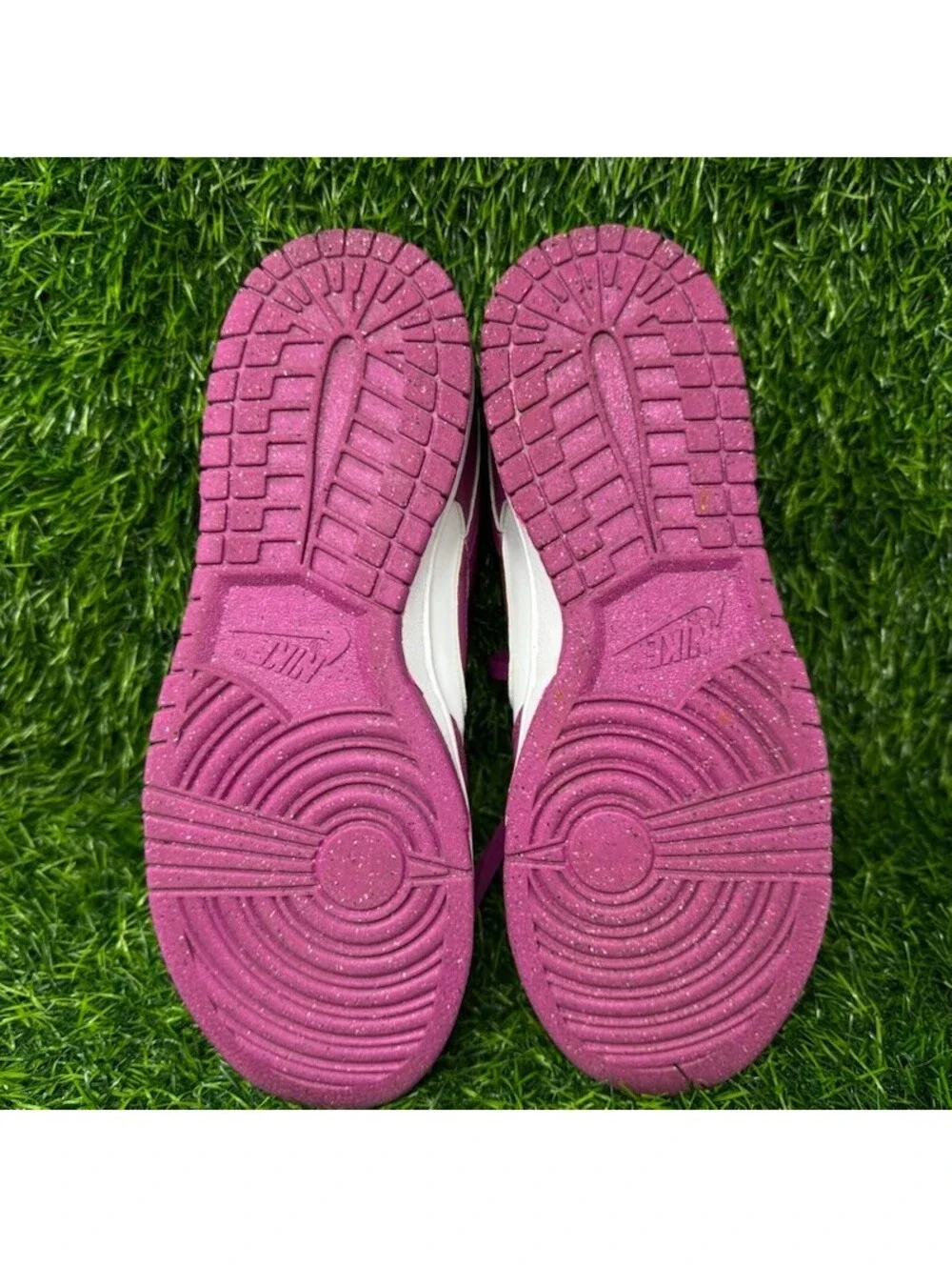 Nike Dunk Low Women Size 10 Active Fuchsia White DD1873-110 Pink Sneakers 2251